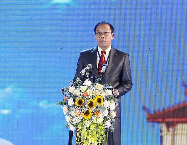 Thứ trưởng Bộ Thông tin, Văn hóa và Du lịch Lào Ounethouang Khaophanh phát biểu.